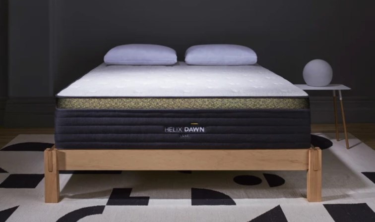 The Helix Midnight LUXE mattress